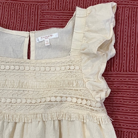 Tahari Girl size 12 yrs lovely Ruffled Kids Blouse top cream / off white cotton - Picture 4 of 12